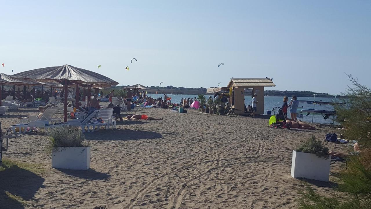 Apartmani Zdrijac Нин Экстерьер фото